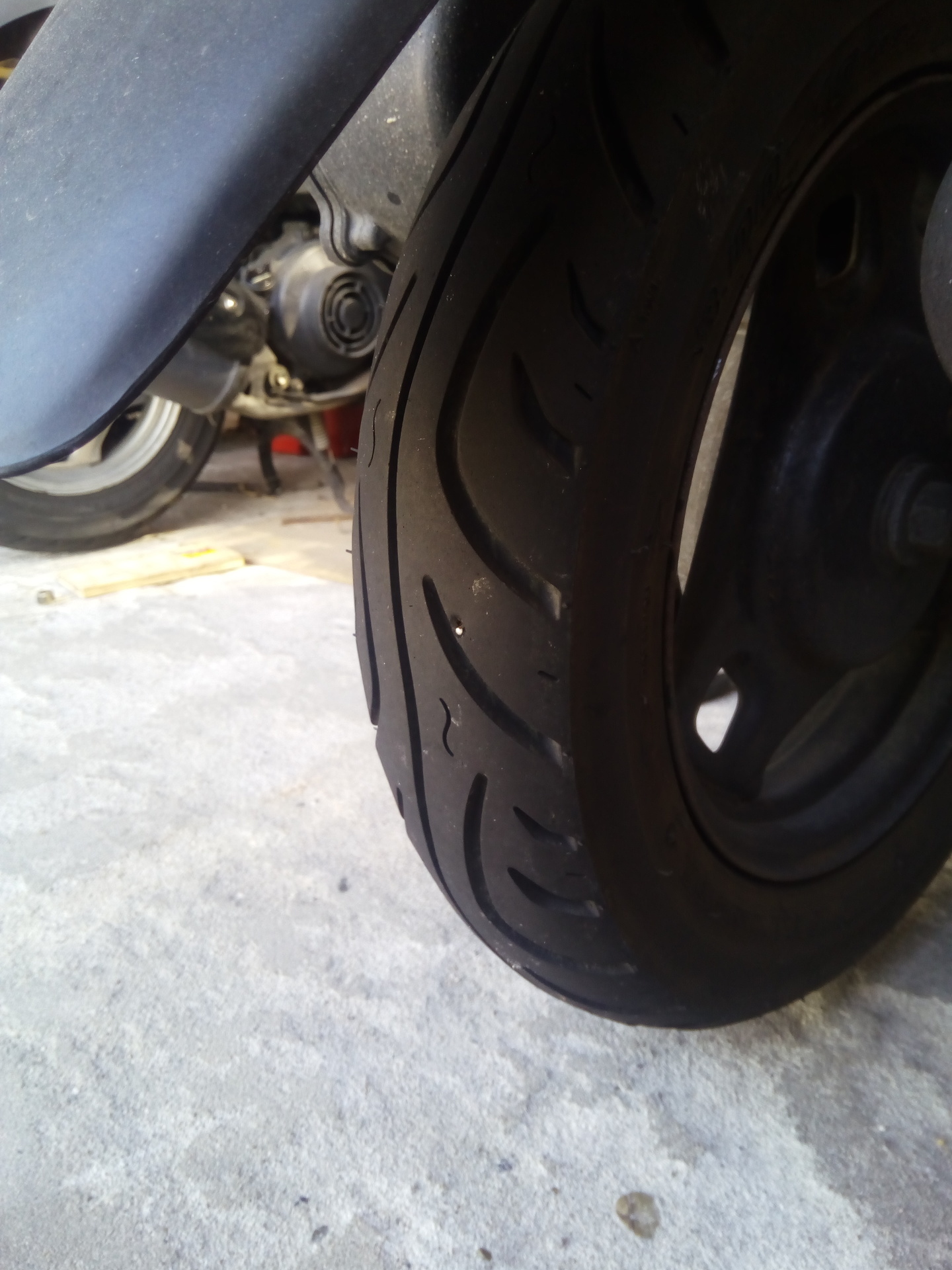 失敗しないタイヤのパンク修理方法を詳細に紹介します 俺のブログ